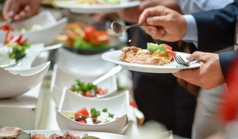 מזנון תפריט משתלם לאירועים – מגוון מנות איכותיות במחיר נגיש